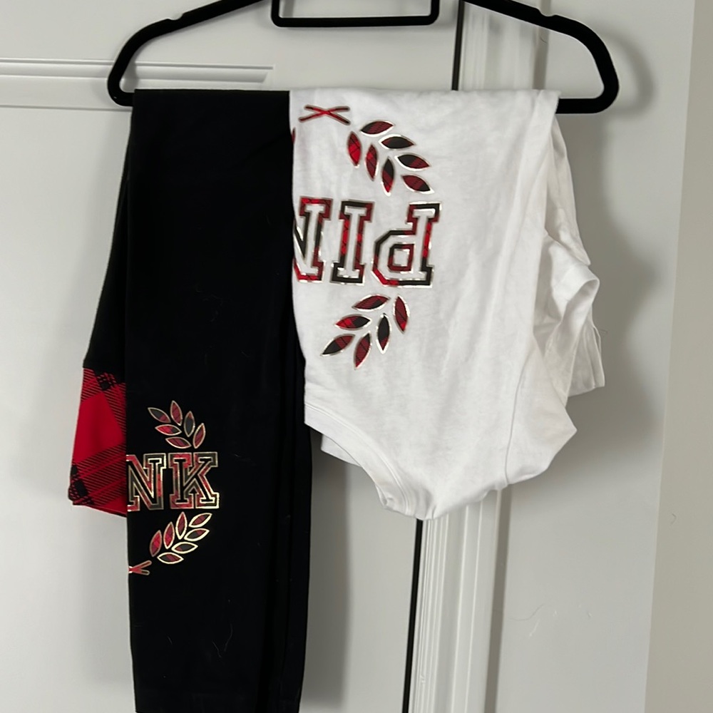 LAST CHANCE !!!! PINK Holiday Legging & TShirt set